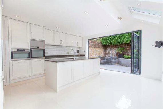 5 Bedroom Terraced